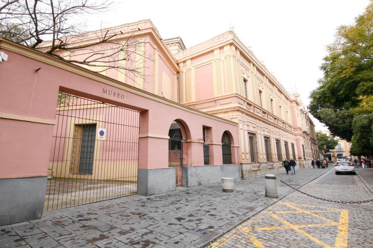Hostal Paco'S Séville Extérieur photo The museum