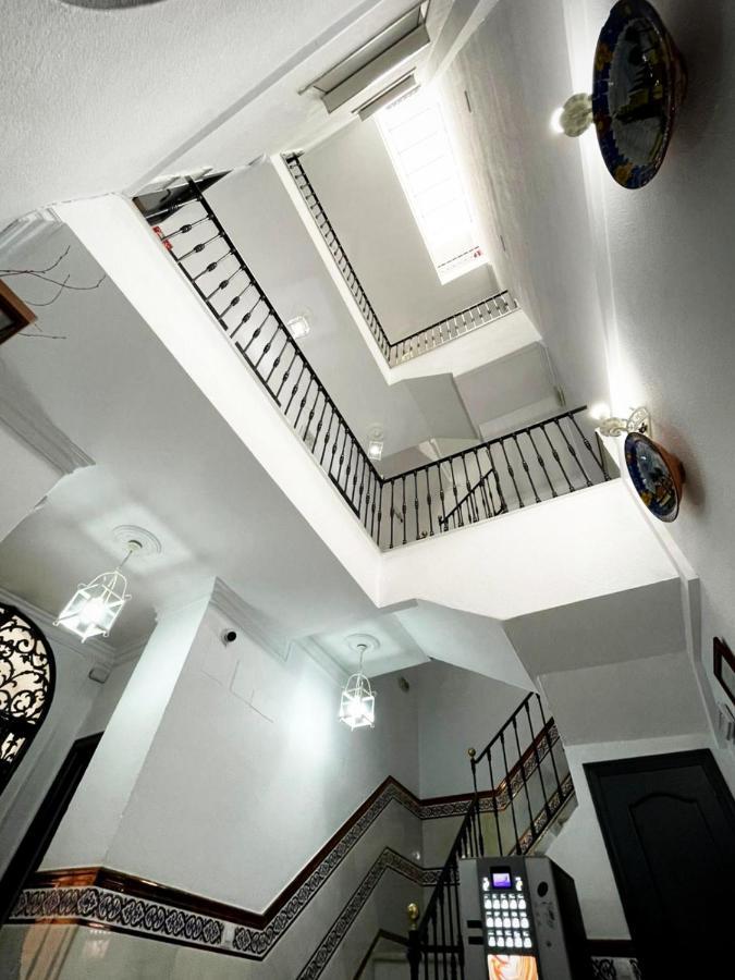 Hostal Paco'S Séville Extérieur photo Interior of the house